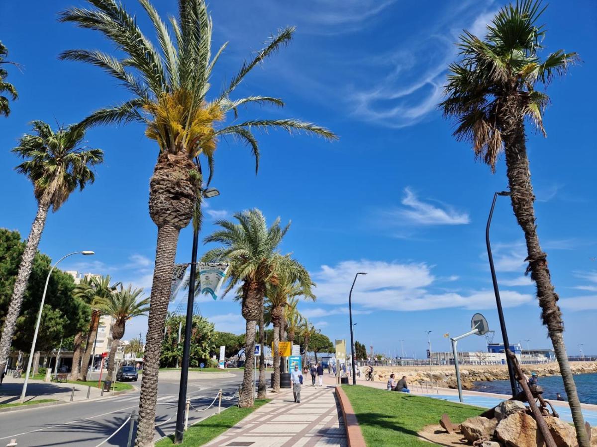 Apartamentosbiamar Cambrils Bagian luar foto