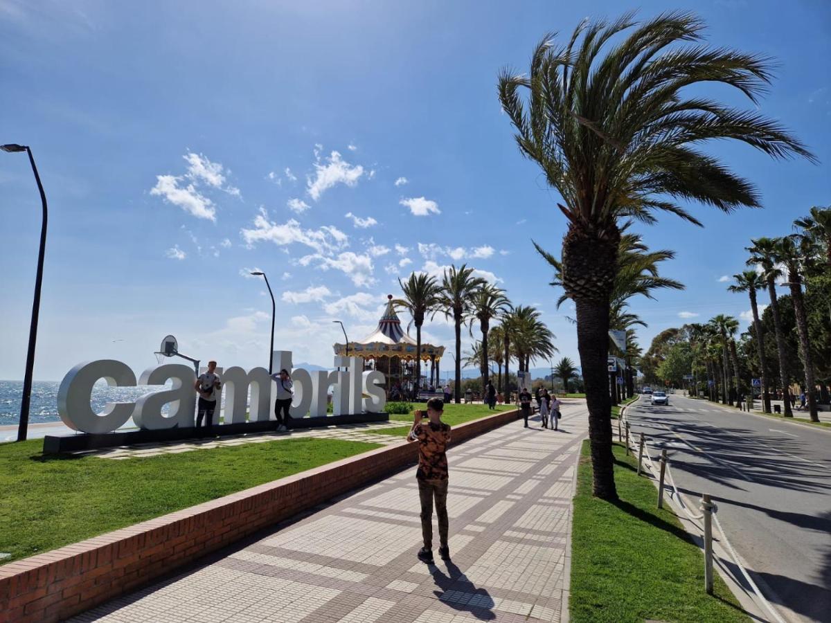 Apartamentosbiamar Cambrils Bagian luar foto