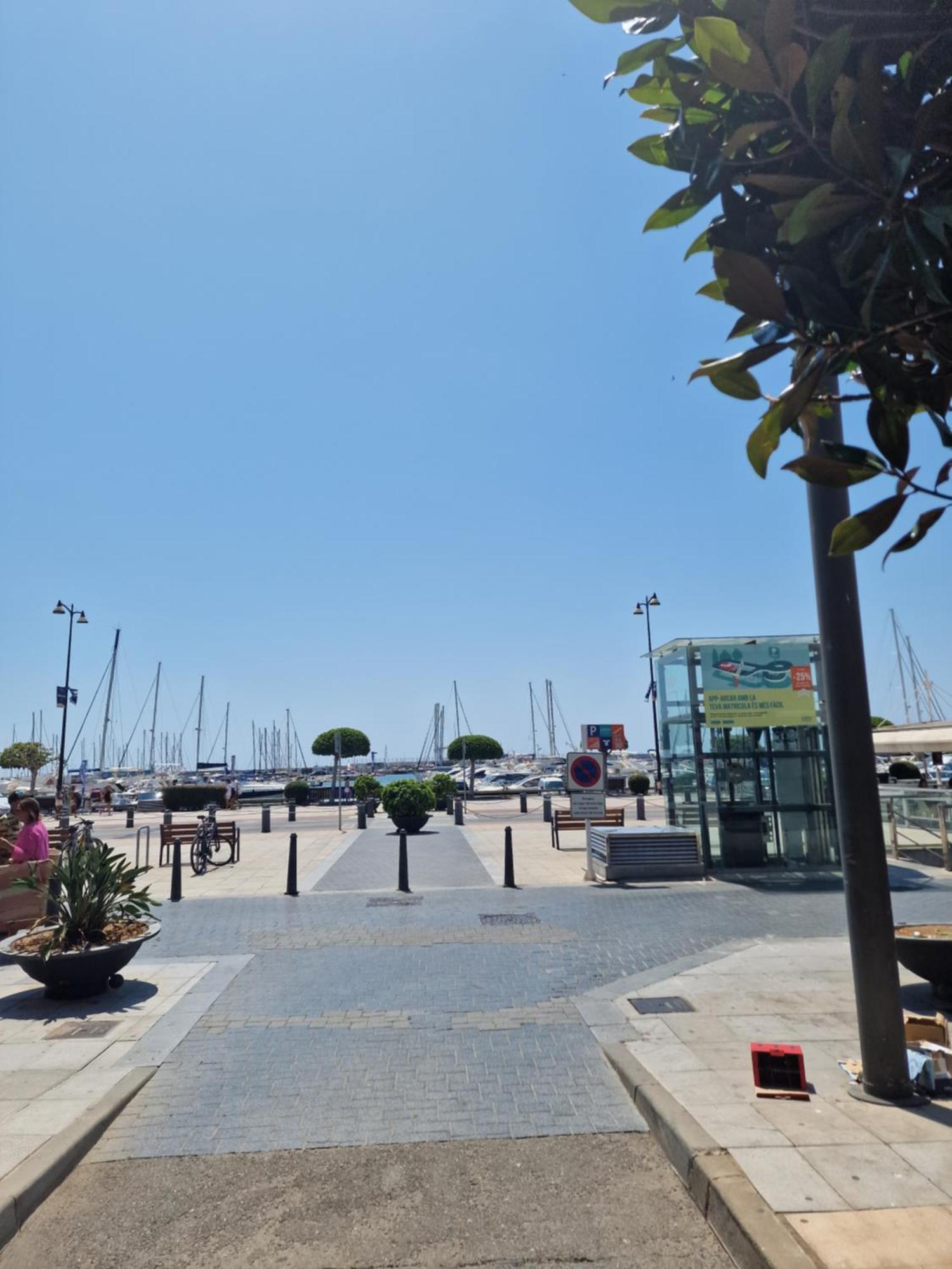 Apartamentosbiamar Cambrils Bagian luar foto