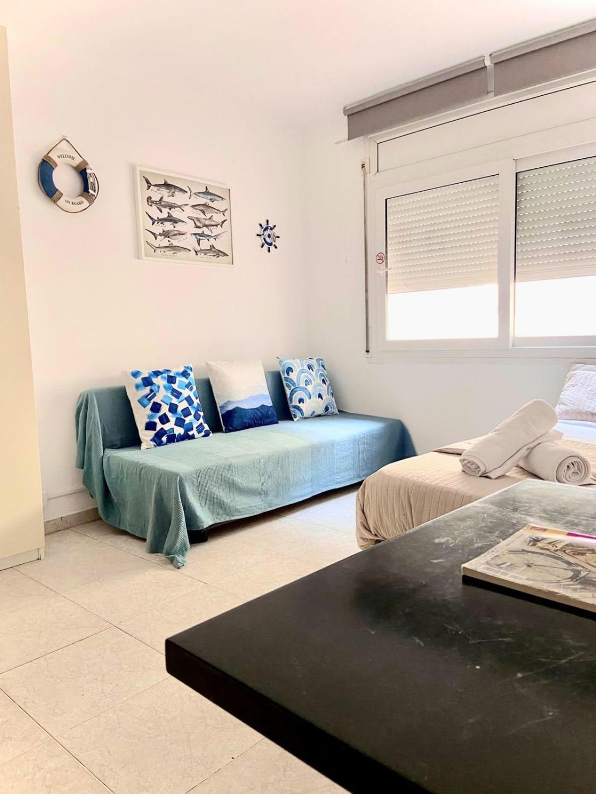 Apartamentosbiamar Cambrils Bagian luar foto