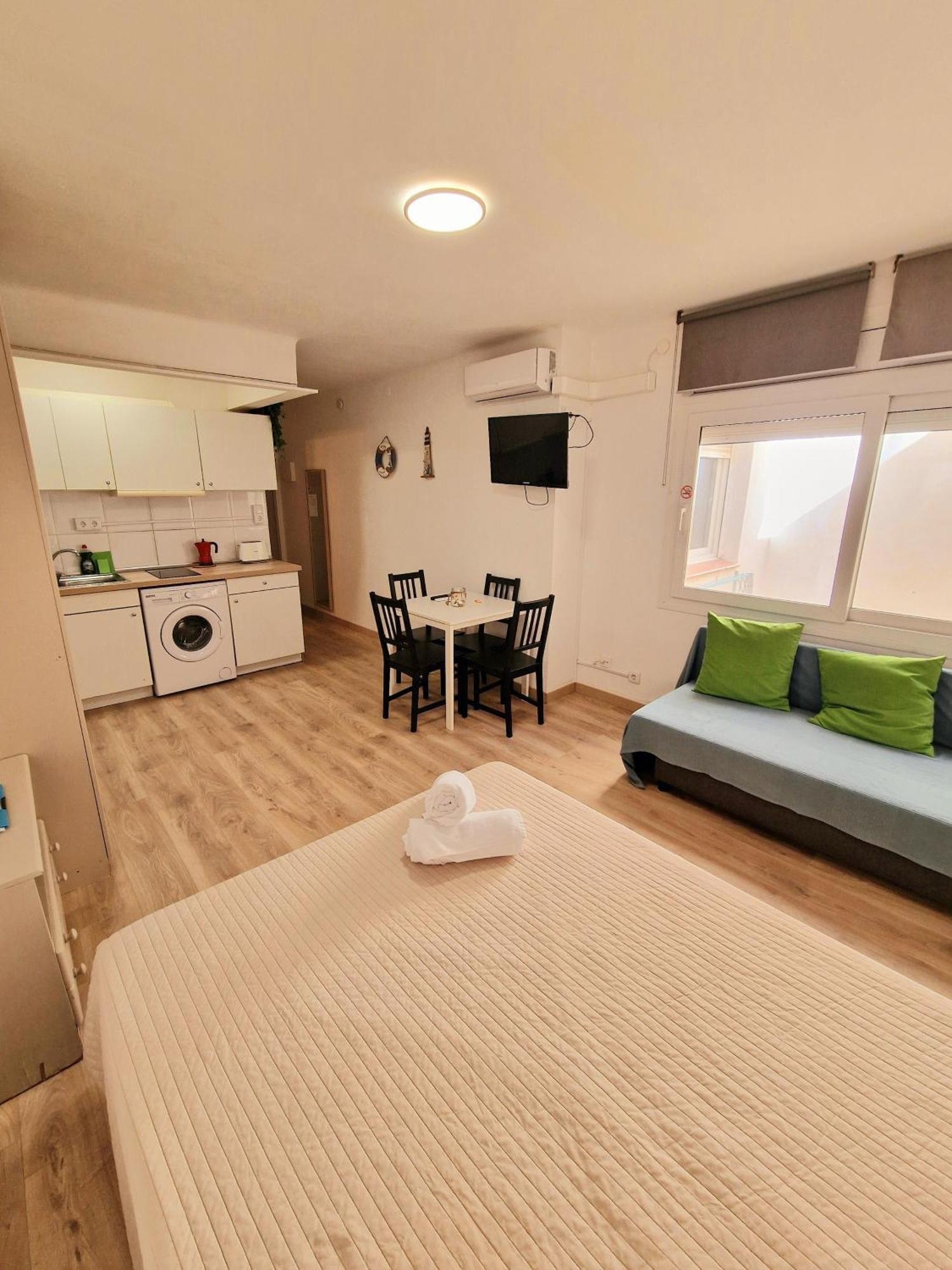 Apartamentosbiamar Cambrils Bagian luar foto