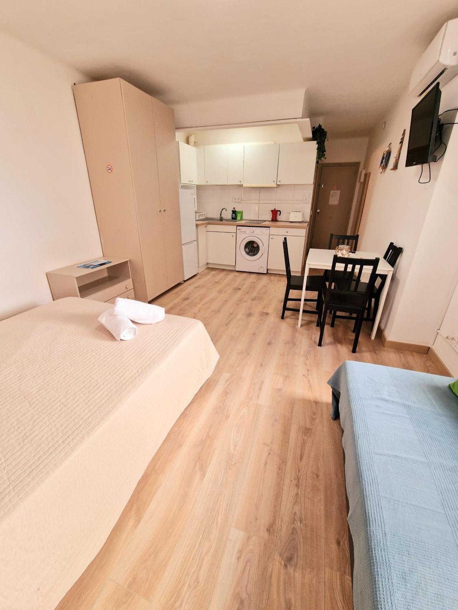 Apartamentosbiamar Cambrils Bagian luar foto