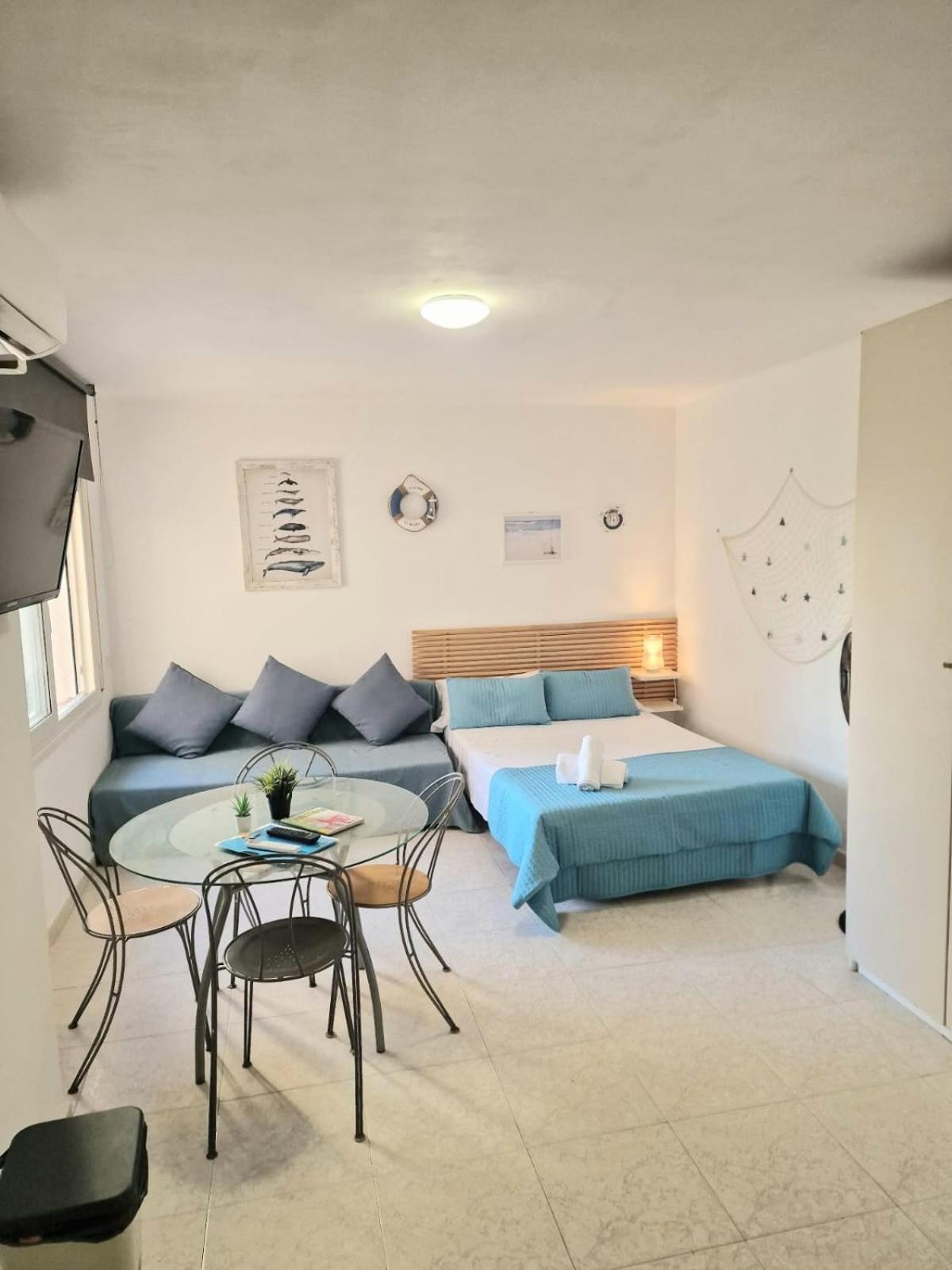 Apartamentosbiamar Cambrils Bagian luar foto